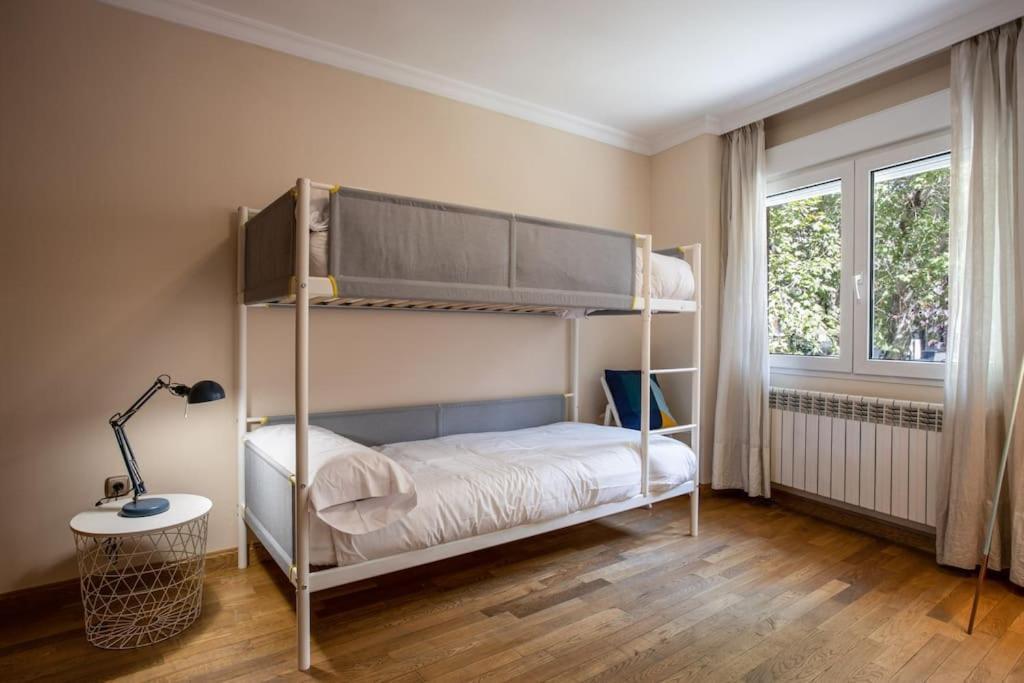 Apartament Centrico Y Espacioso. Parking Gratuito. Grenada
